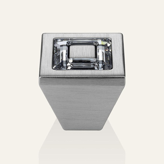 Der Knopf für Möbel Linea Cali Ring Kristall PB mit Kristallen Swarowski® seidenmatt verchromt