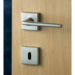 Paar Griffe Ghidini Modell Einfache OCS M18 Rosette und Lüftungsöffnungen