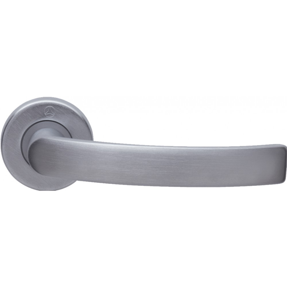 Paar Griffe Ghidini Modell Idea ZCS Rosette und Lüftungsöffnungen