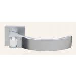 Elios Crystal Satinierter Chrom Türgriff auf Rosette Linea Calì Crystal