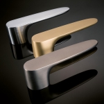 Aqualung Türgriff auf Rosette von Archistar Marco Piva für Mandelli1953