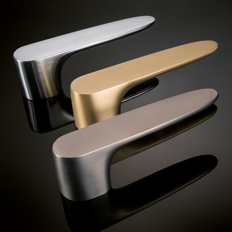 Aqualung Türgriff auf Rosette von Archistar Marco Piva für Mandelli1953